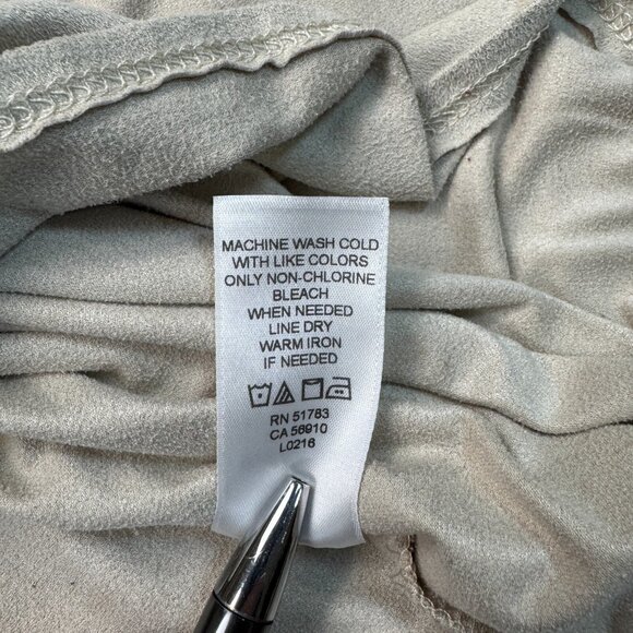 Maurices Womens Beige Tan Eyelet Blouse Short Dolman Sleeves Keyhole Size Small - Picture 15 of 15